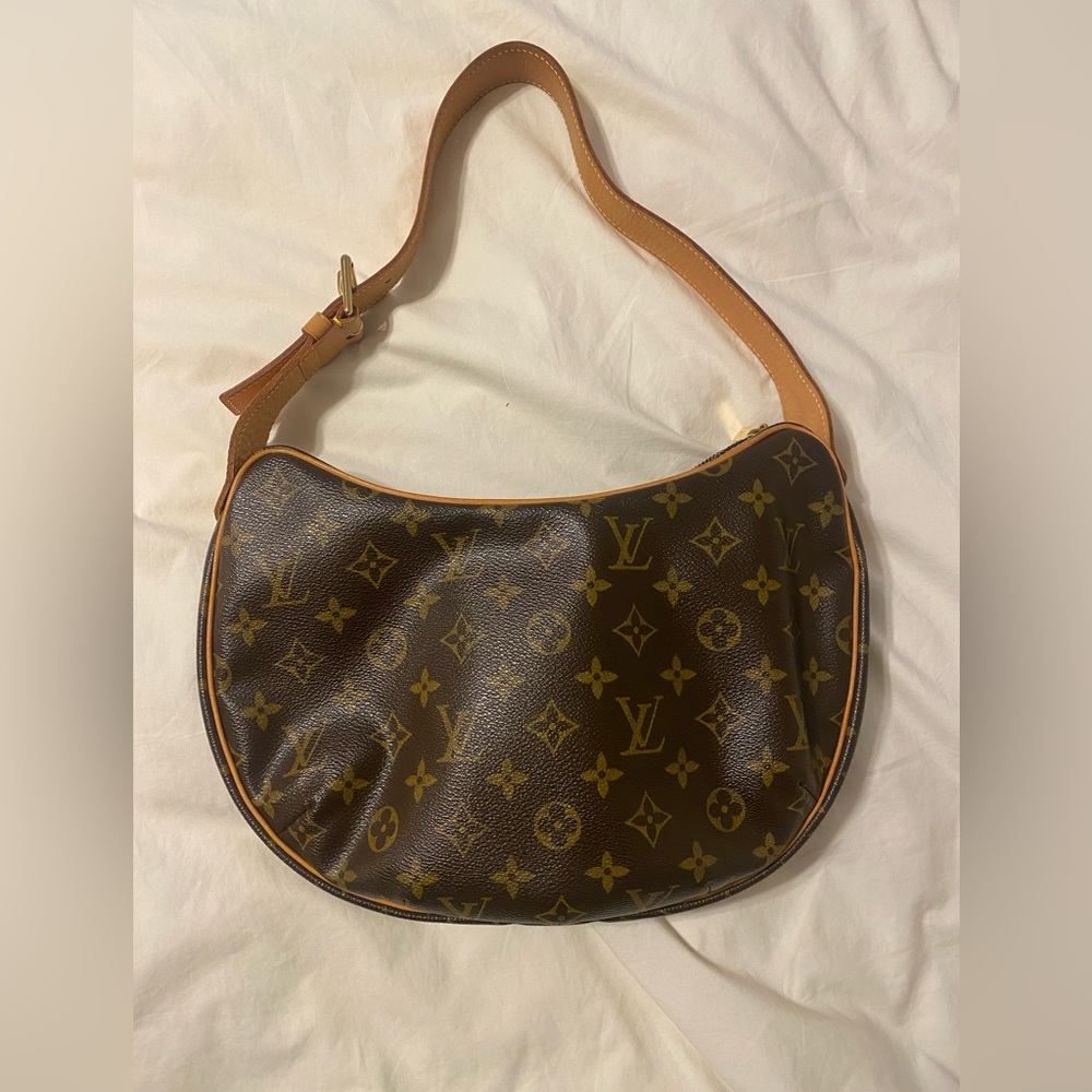Pre loved Louis Vuitton Monogram Croissant MM bag.